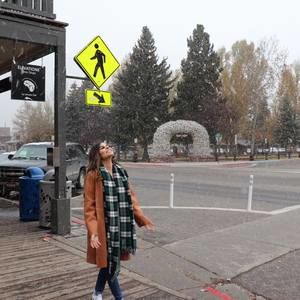 Meet your Posher, Elena